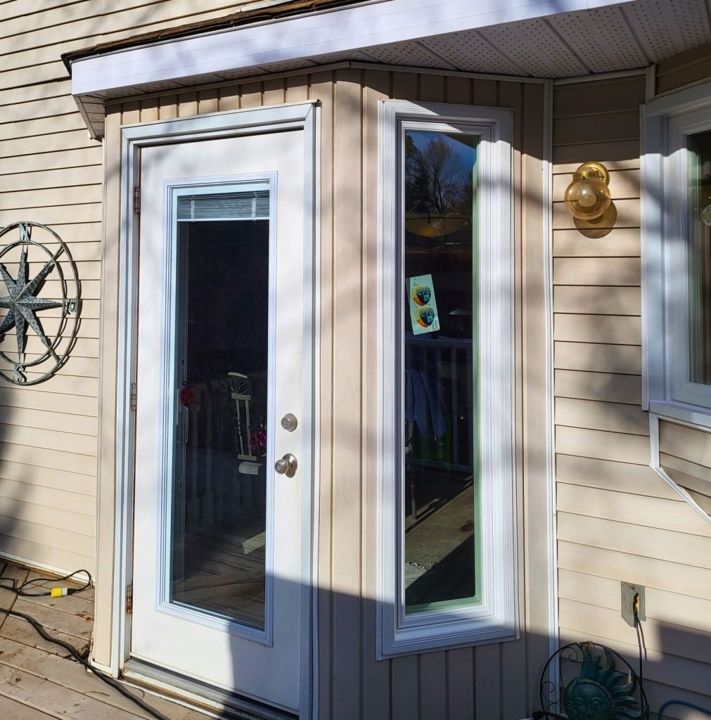 White-single-door-with-big-glass