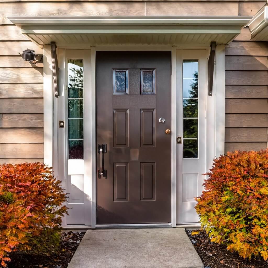 Firefly typical fiberglass doors in the canadian house 76032